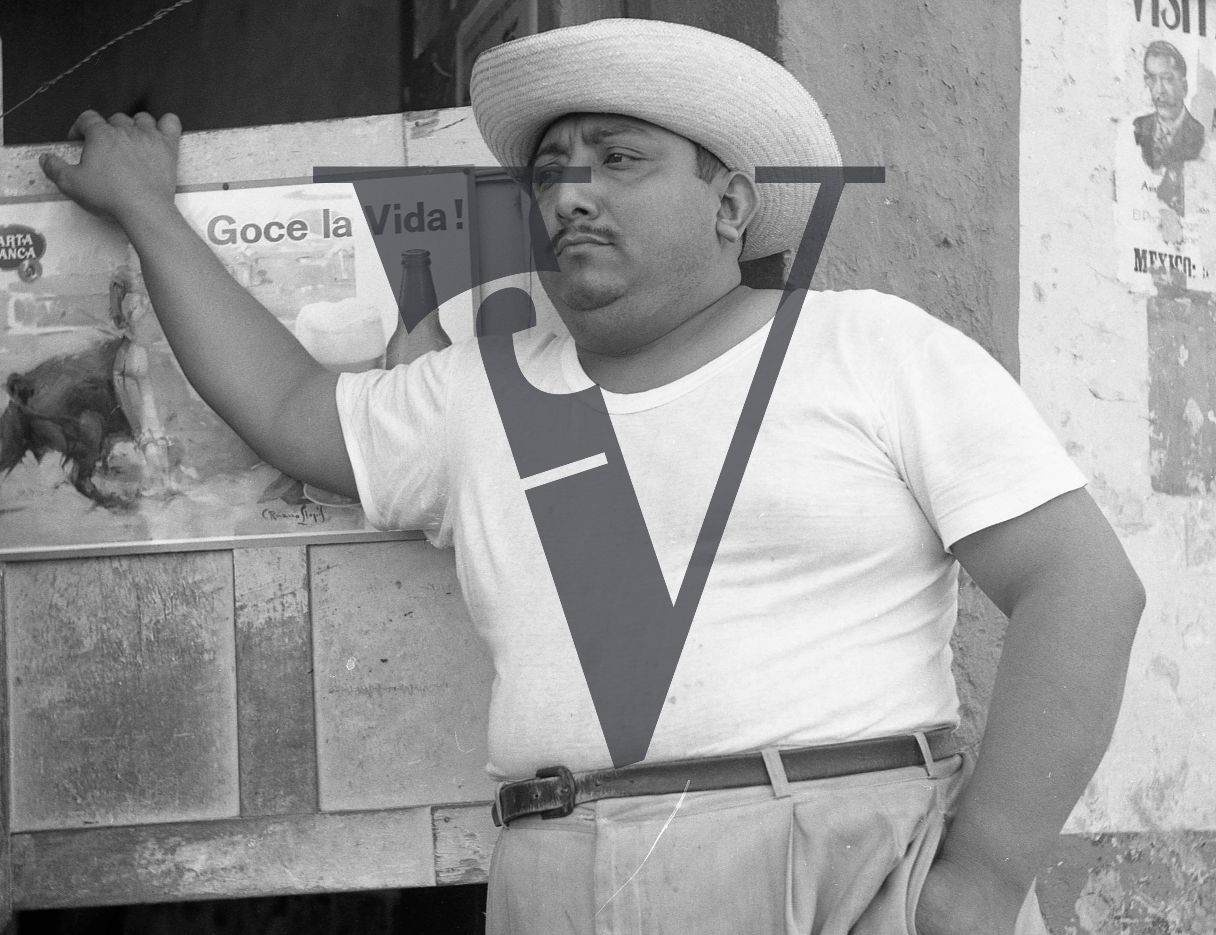 Mexico, Man in white-shirt, portrait.