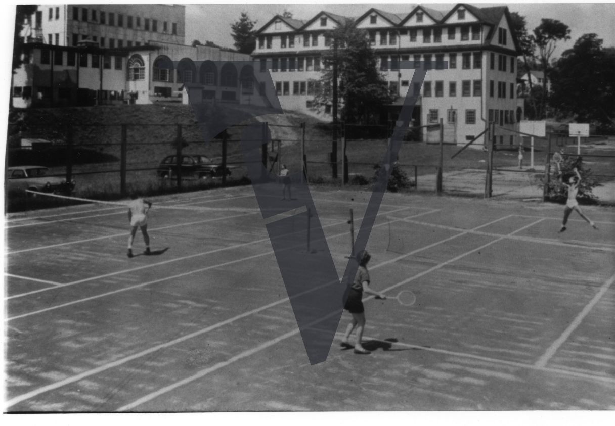 Flagler Hotel, tennis courts, platers, wide shot.
