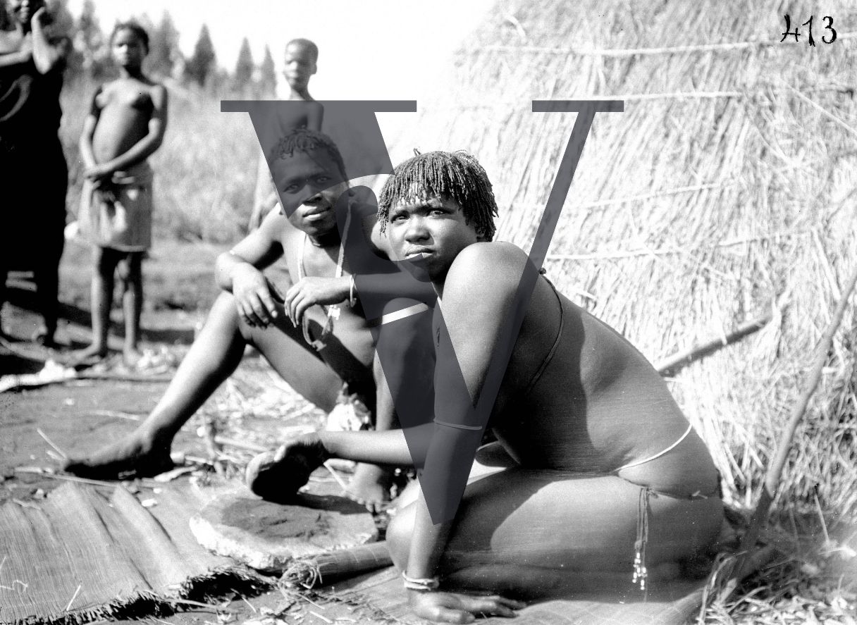 Siliva the Zulu, Production still, couple outside hut.