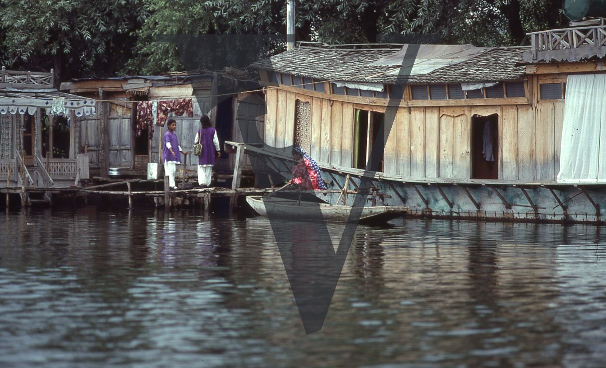 Kashmir, Houseboats.