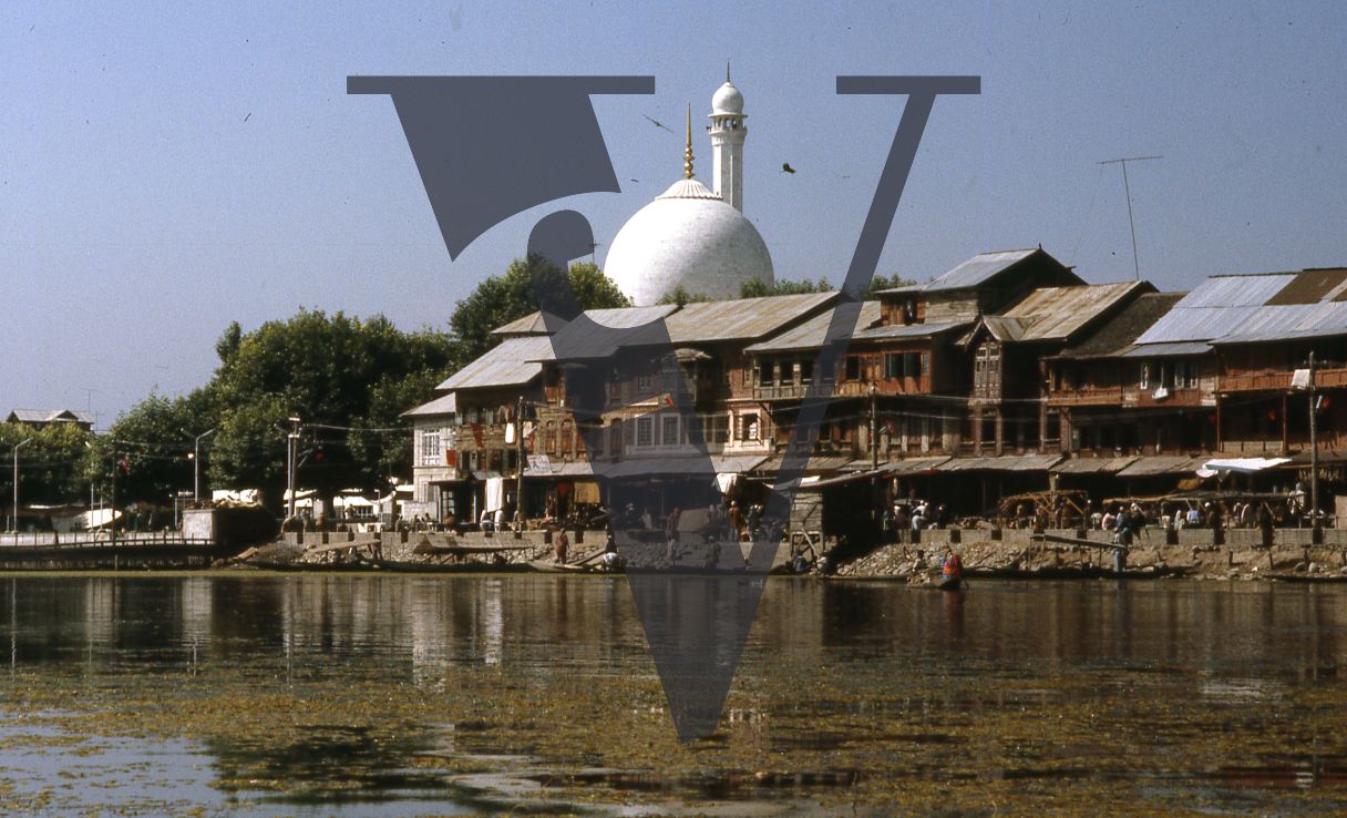 Kashmir, Lake and mosque.