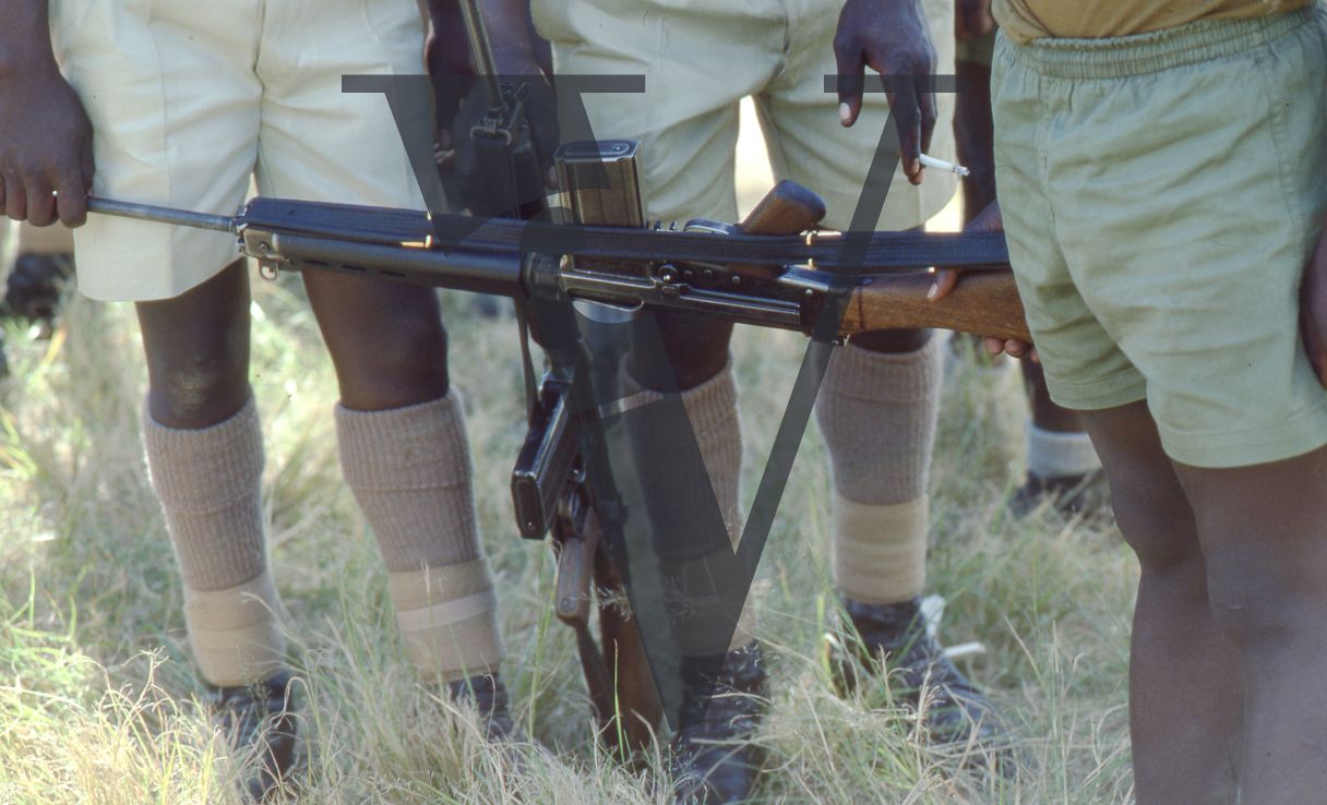 Rhodesia, Rhodesian Light Infantry, soldiers legs, FN FAL battle rifles.