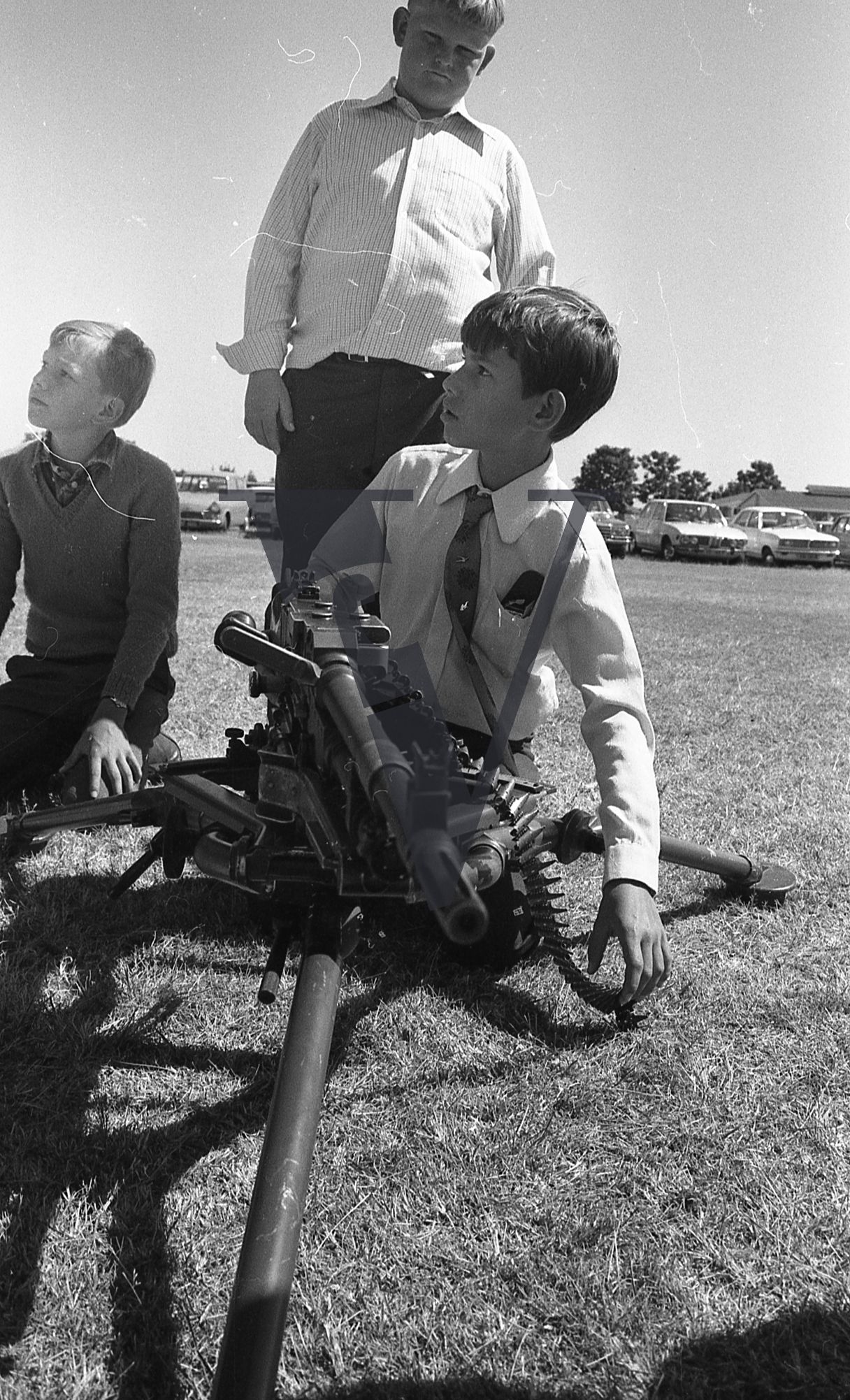 Rhodesia, Rhodesian Light Infantry, passing out ceremony, young boys with tripod mounted FN MAG general purpose machine gun.