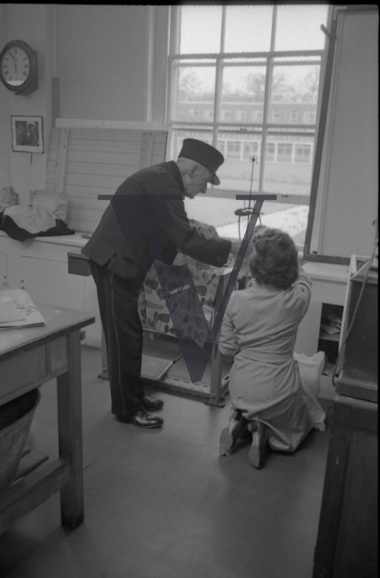Royal Hospital, Chelsea Pensioners, fixing fabrics.