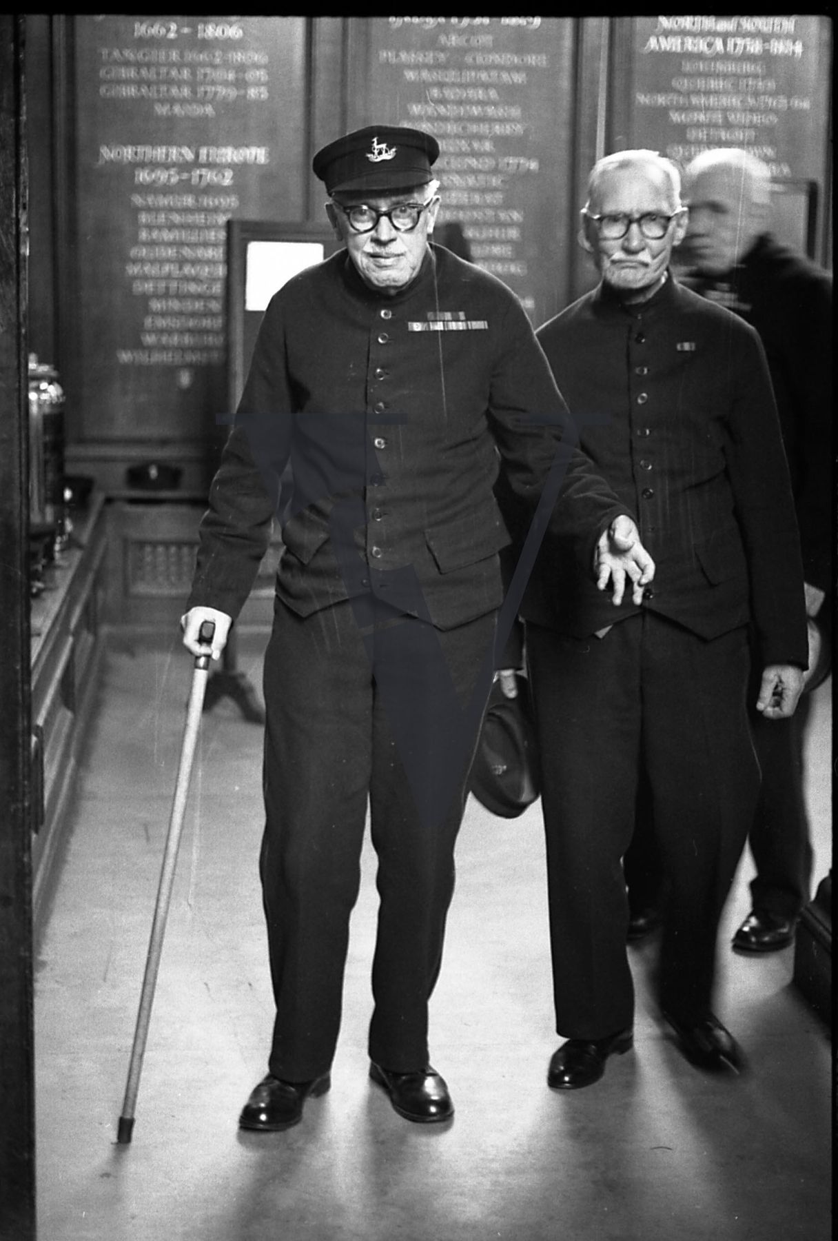 Royal Hospital, Chelsea Pensioners, duo walking to camera.