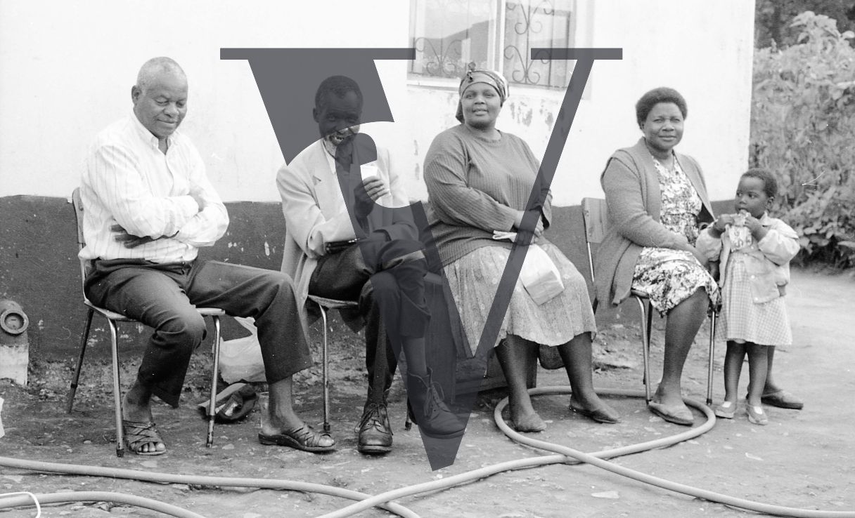 Sangoma, Zululand, Inyanga, Koloko patients, waiting.
